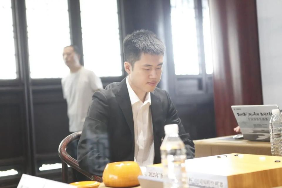 中国围棋协, aijS, 中盘胜许嘉