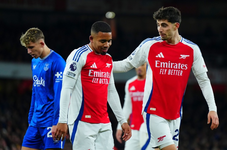 对阵曼联时, 月回归赛场, 和马杜埃凯