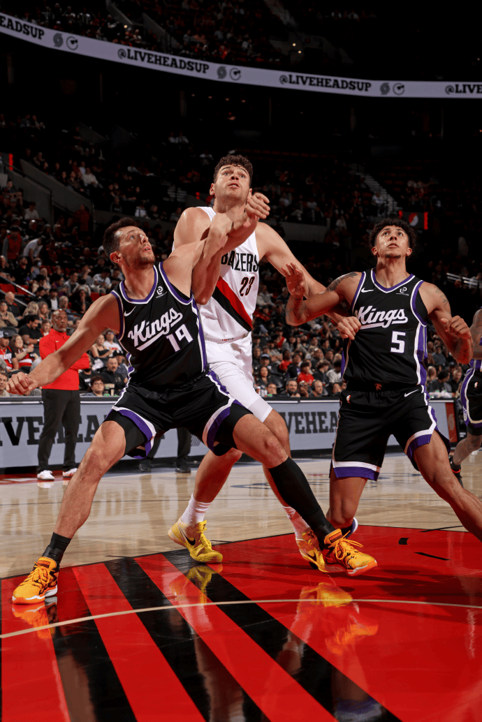 amp, 开拓者社媒